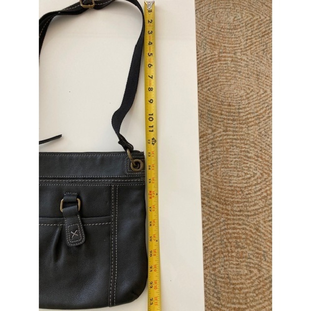 The Sak Black Leather Crossbody Adjustable Handbag - Picture 2 of 10